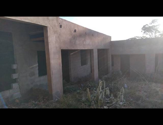 10 BEDROOM APARTMENT FOR SALE IN MTHATHA RURAL